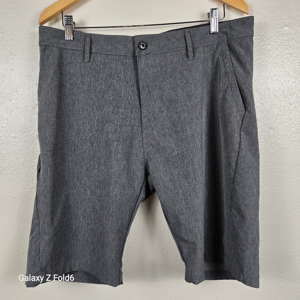 Kenneth Cole New York Gray Tech Stretch Performance Shorts Size 36 Golf Vacation